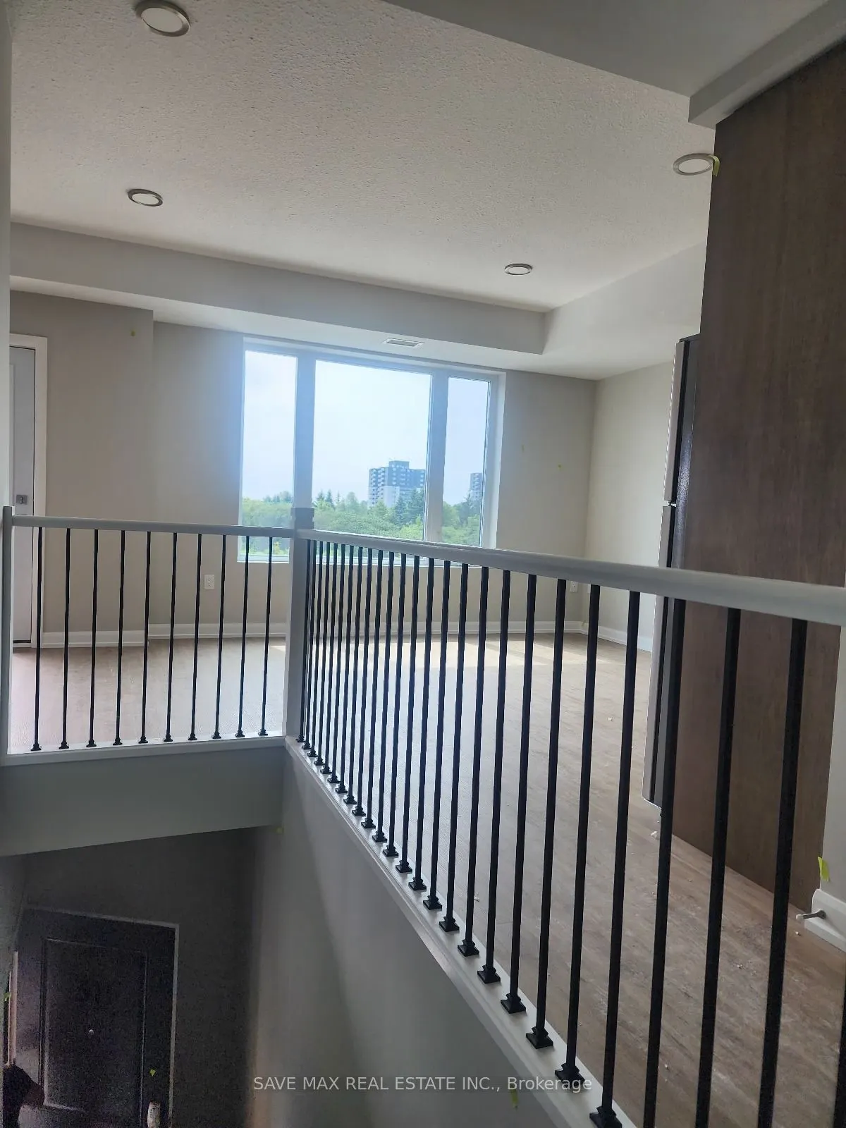 708 Woolwich Street, #311