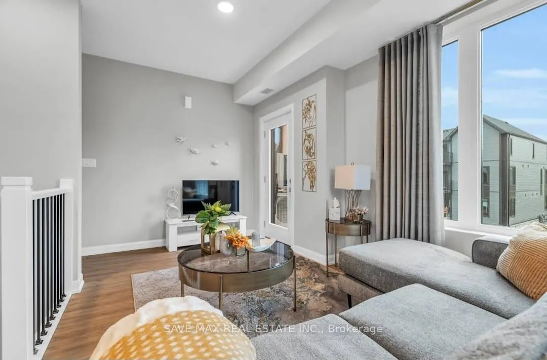 708 Woolwich Street, #311