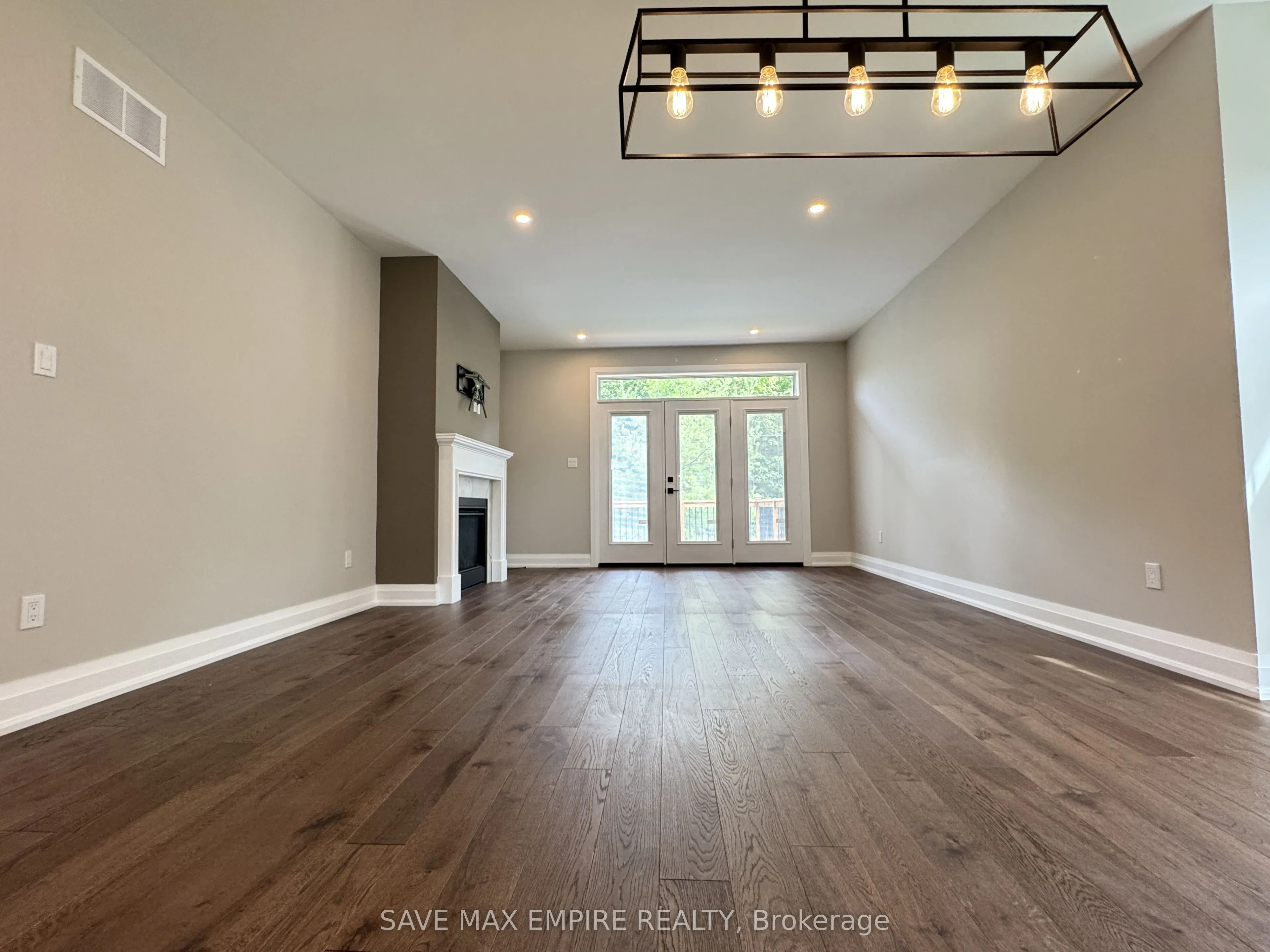 5 Wood Haven Drive, #403