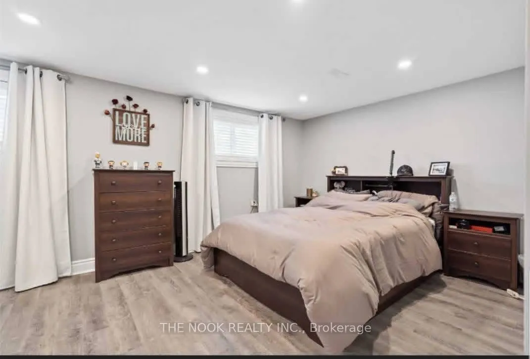 573 Daintry Crescent, #2