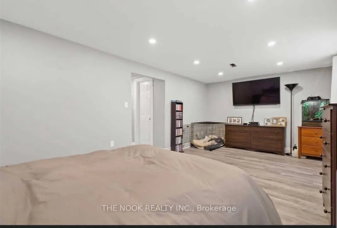573 Daintry Crescent, #2