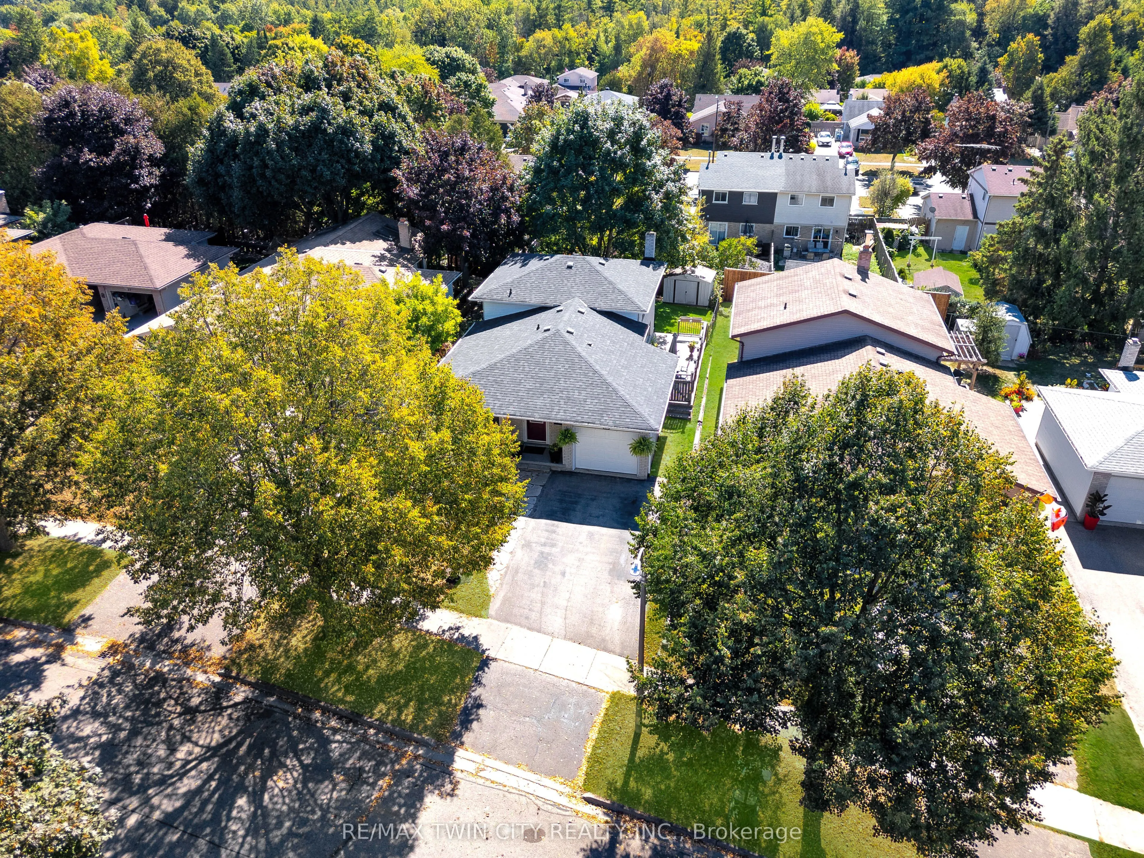 27 Wheatfield Crescent