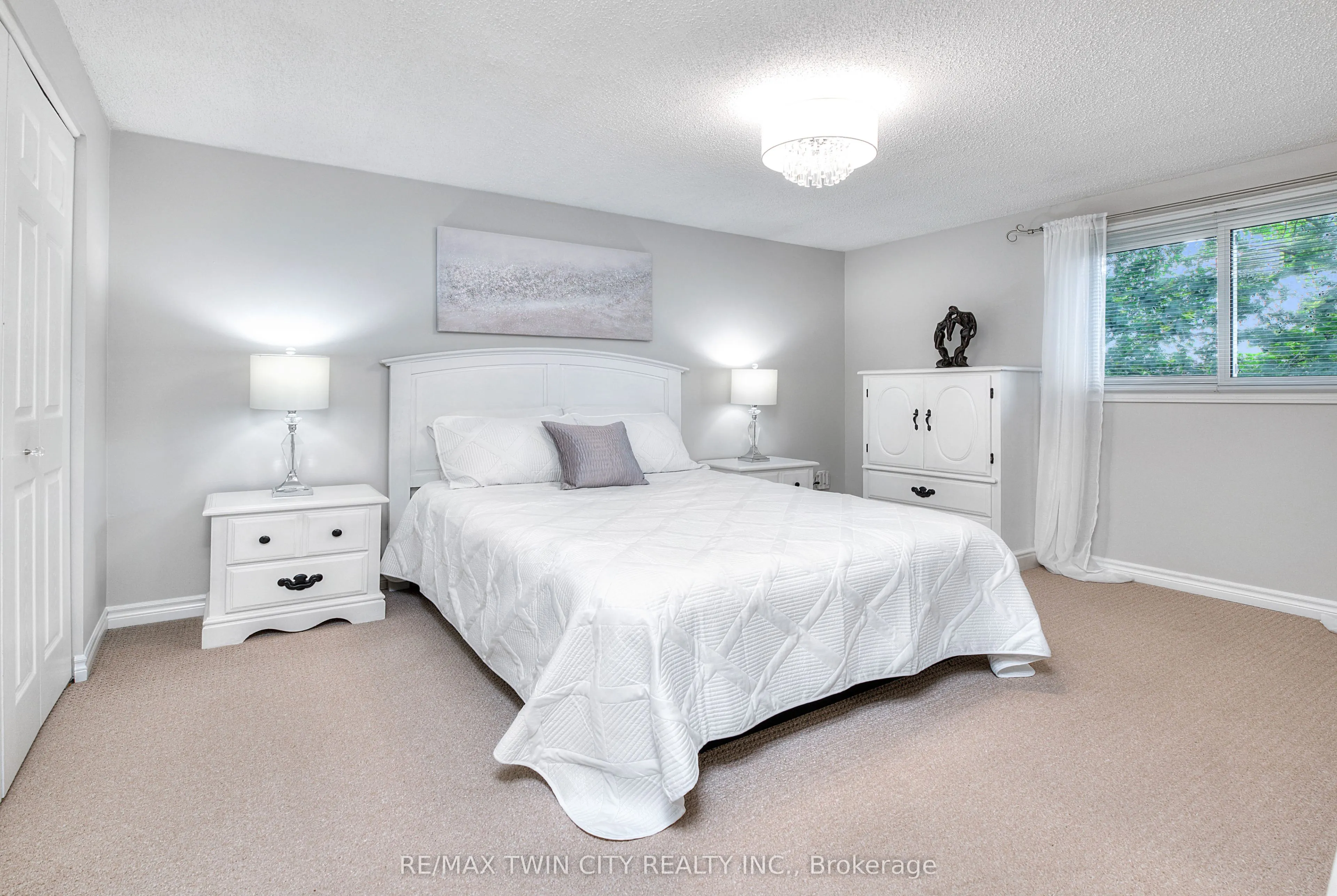 27 Wheatfield Crescent
