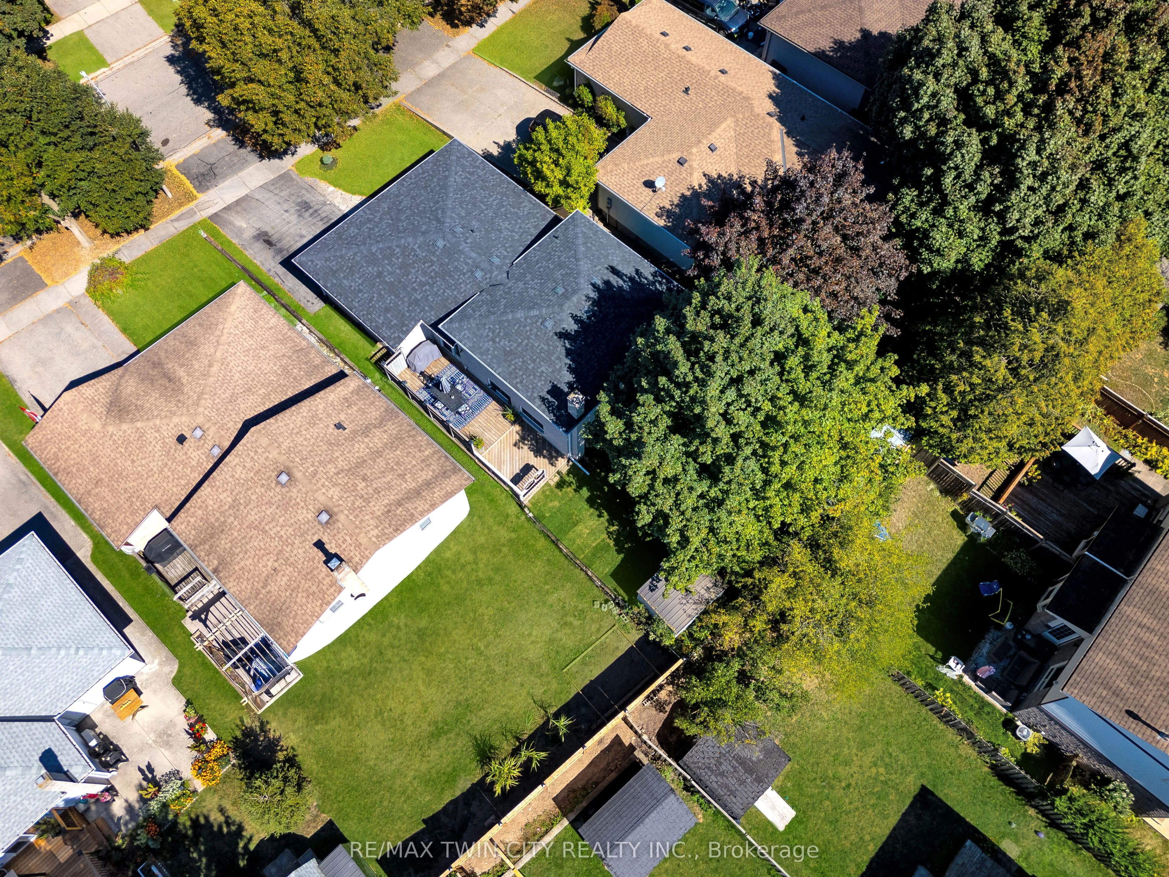 27 Wheatfield Crescent