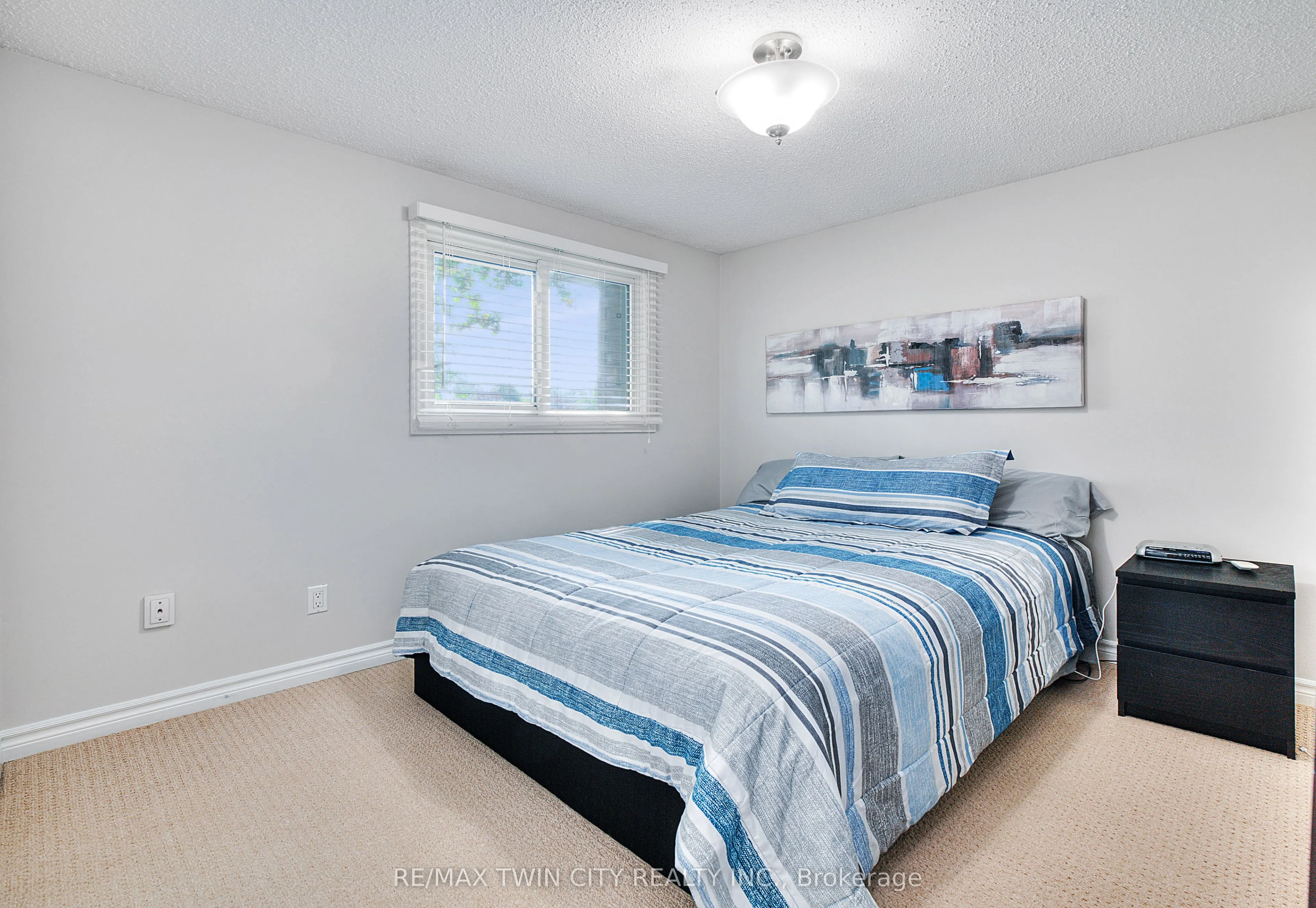 27 Wheatfield Crescent