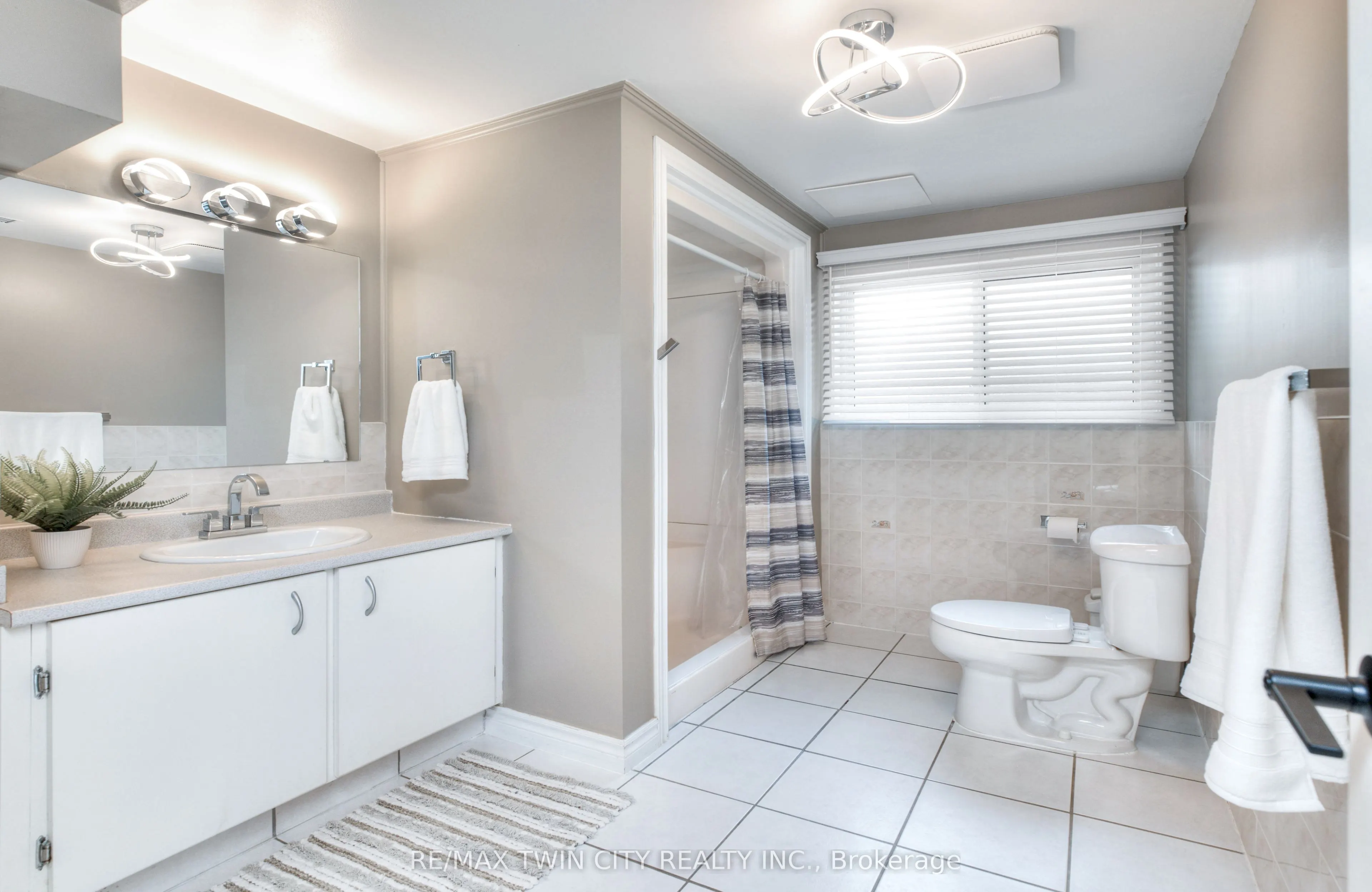 27 Wheatfield Crescent