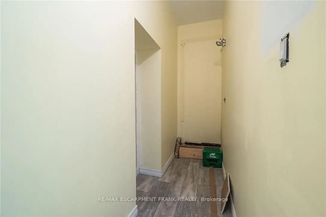 135 JAMES Street N, #2