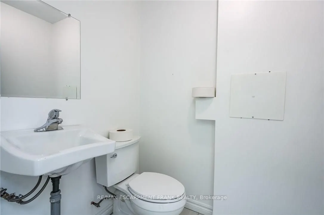 135 JAMES Street N, #2