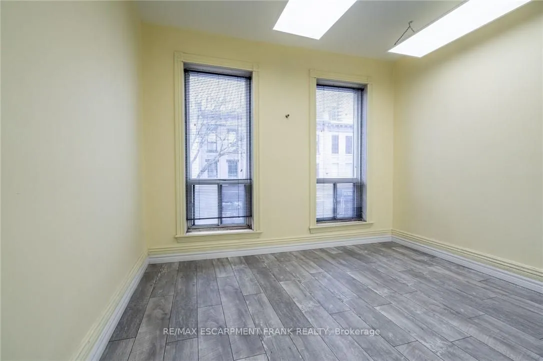 135 JAMES Street N, #2