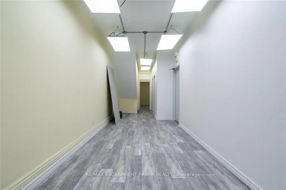 135 JAMES Street N, #2