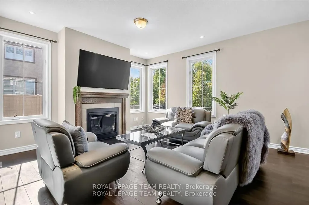 939 Whimbrel Way