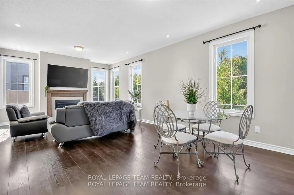 939 Whimbrel Way