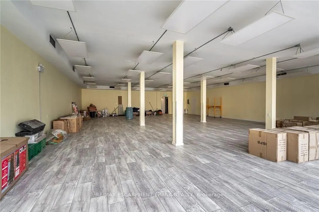 135 JAMES Street N, #3