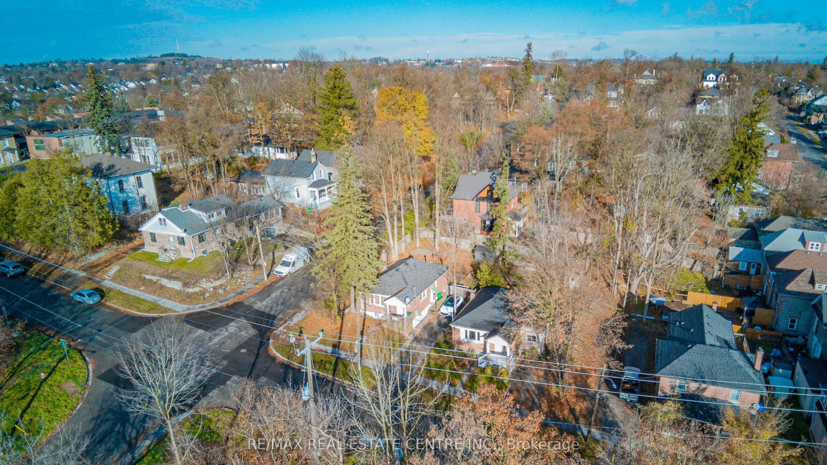 280 London Street, #Main/Upper