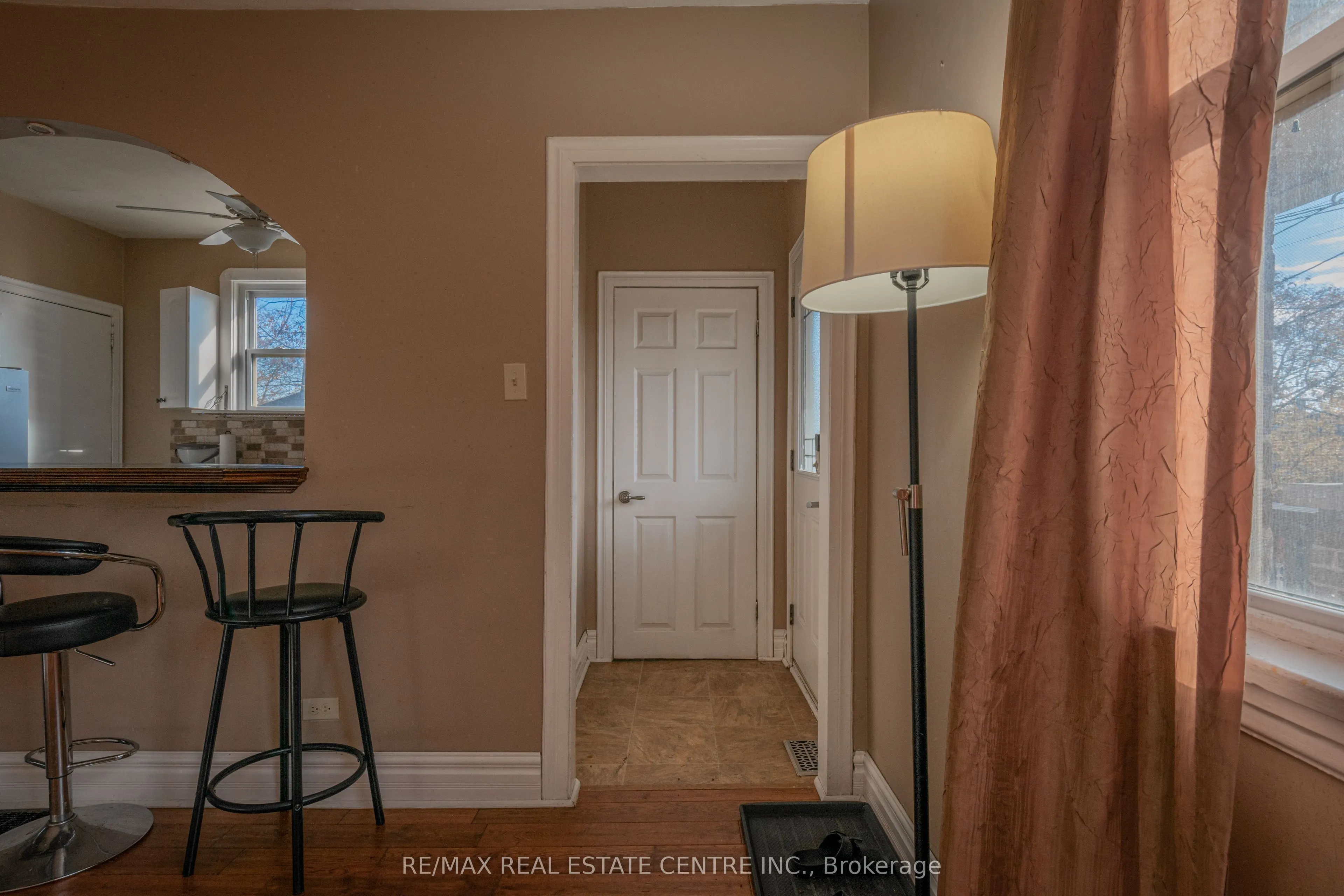 280 London Street, #Main/Upper