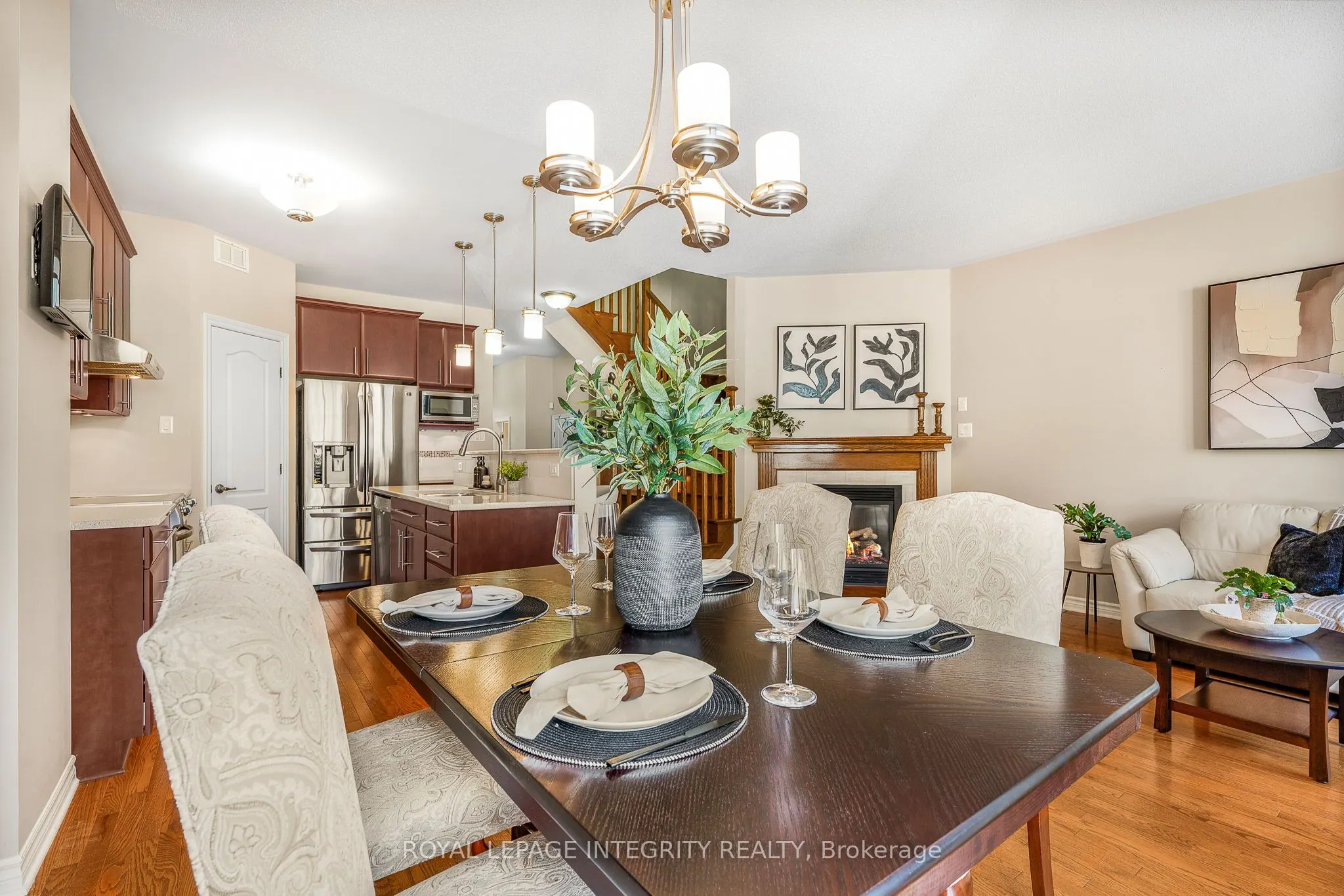 532 Rochefort Circle
