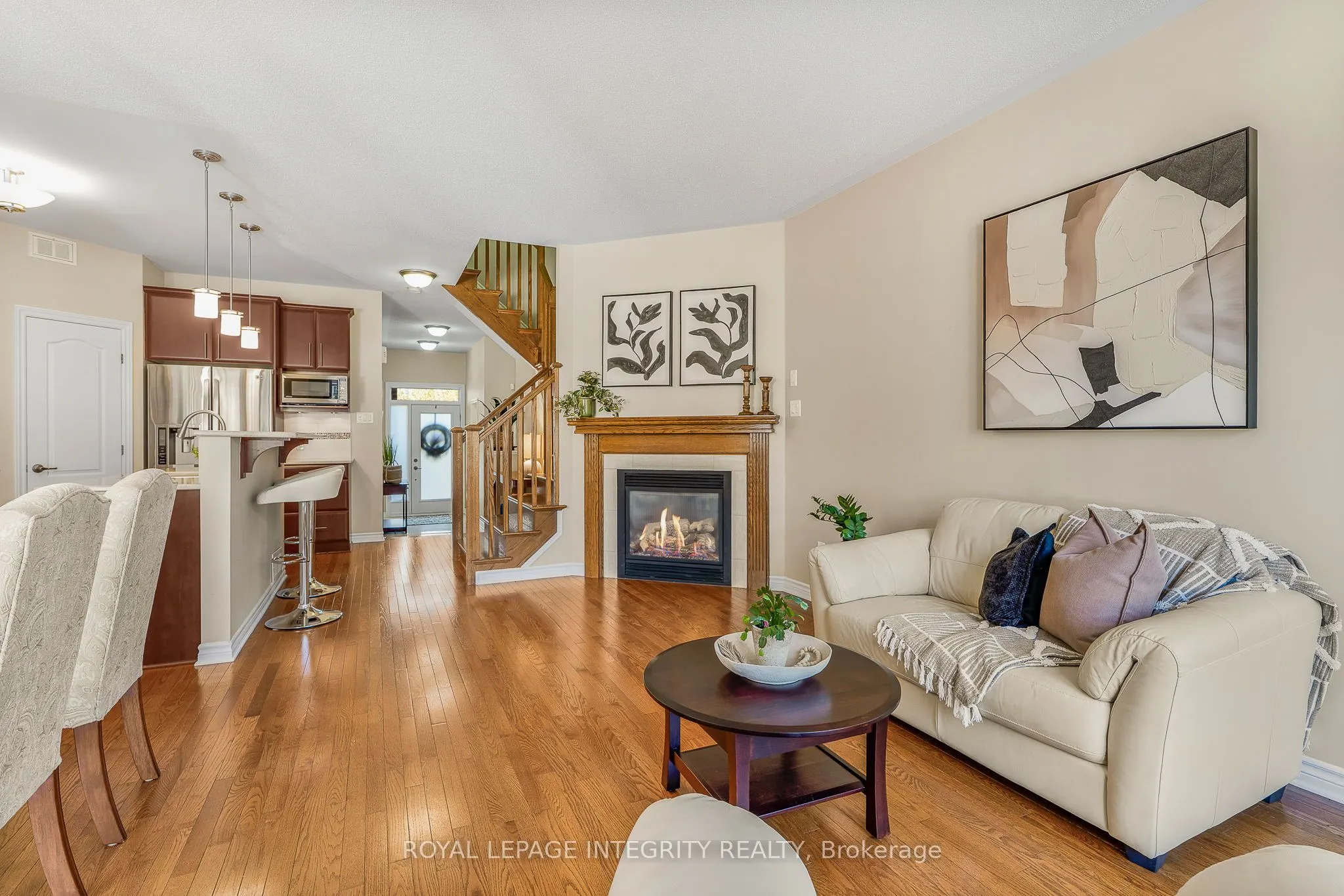 532 Rochefort Circle