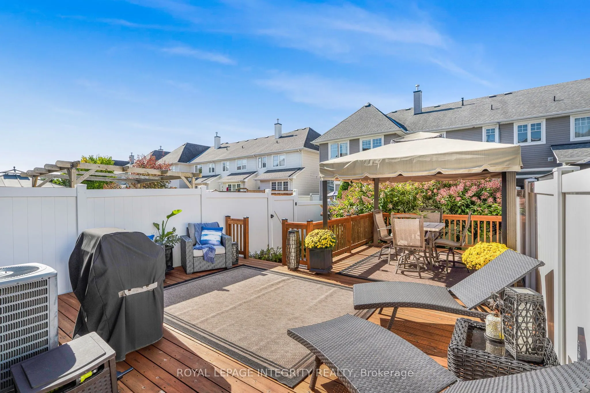 532 Rochefort Circle
