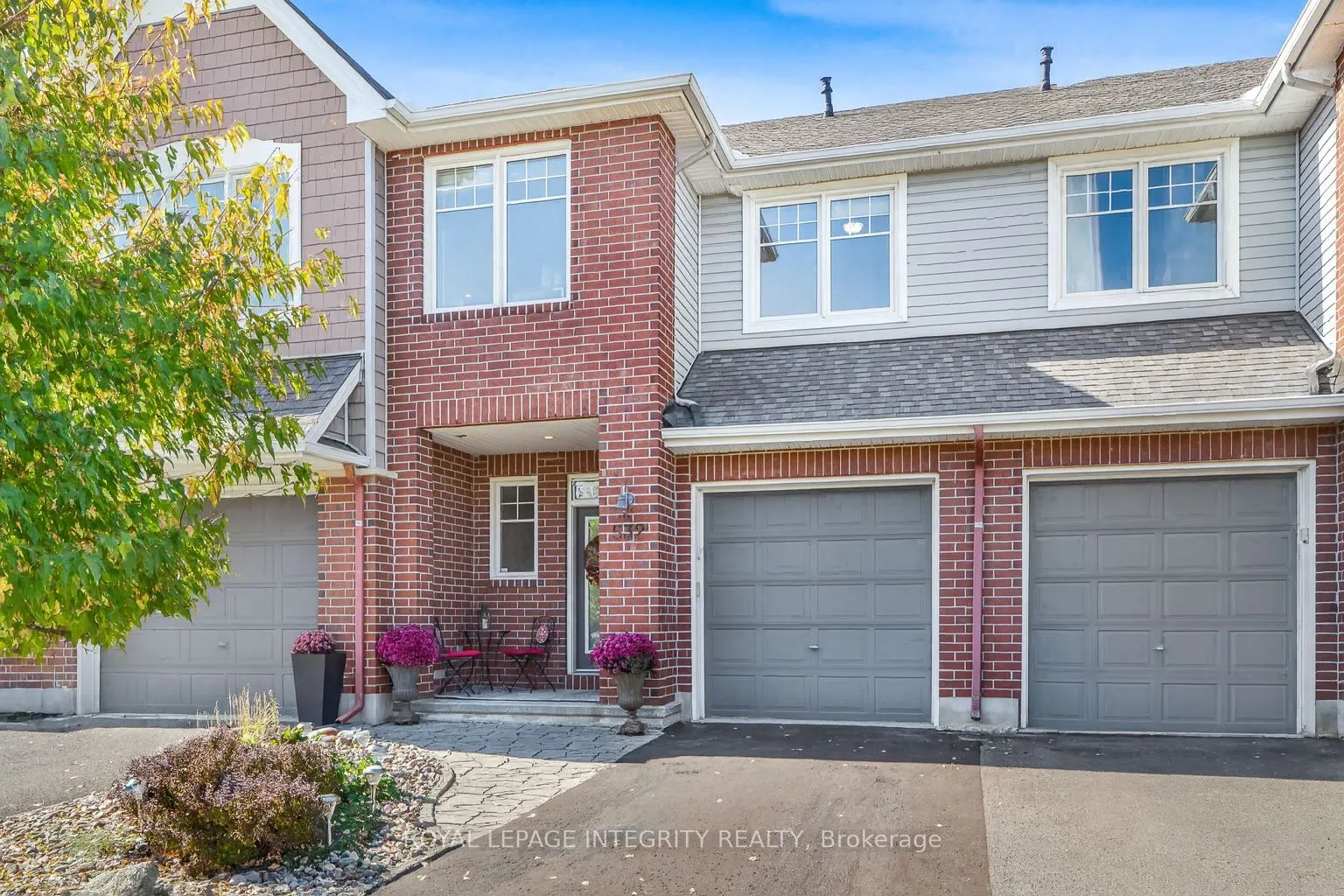532 Rochefort Circle