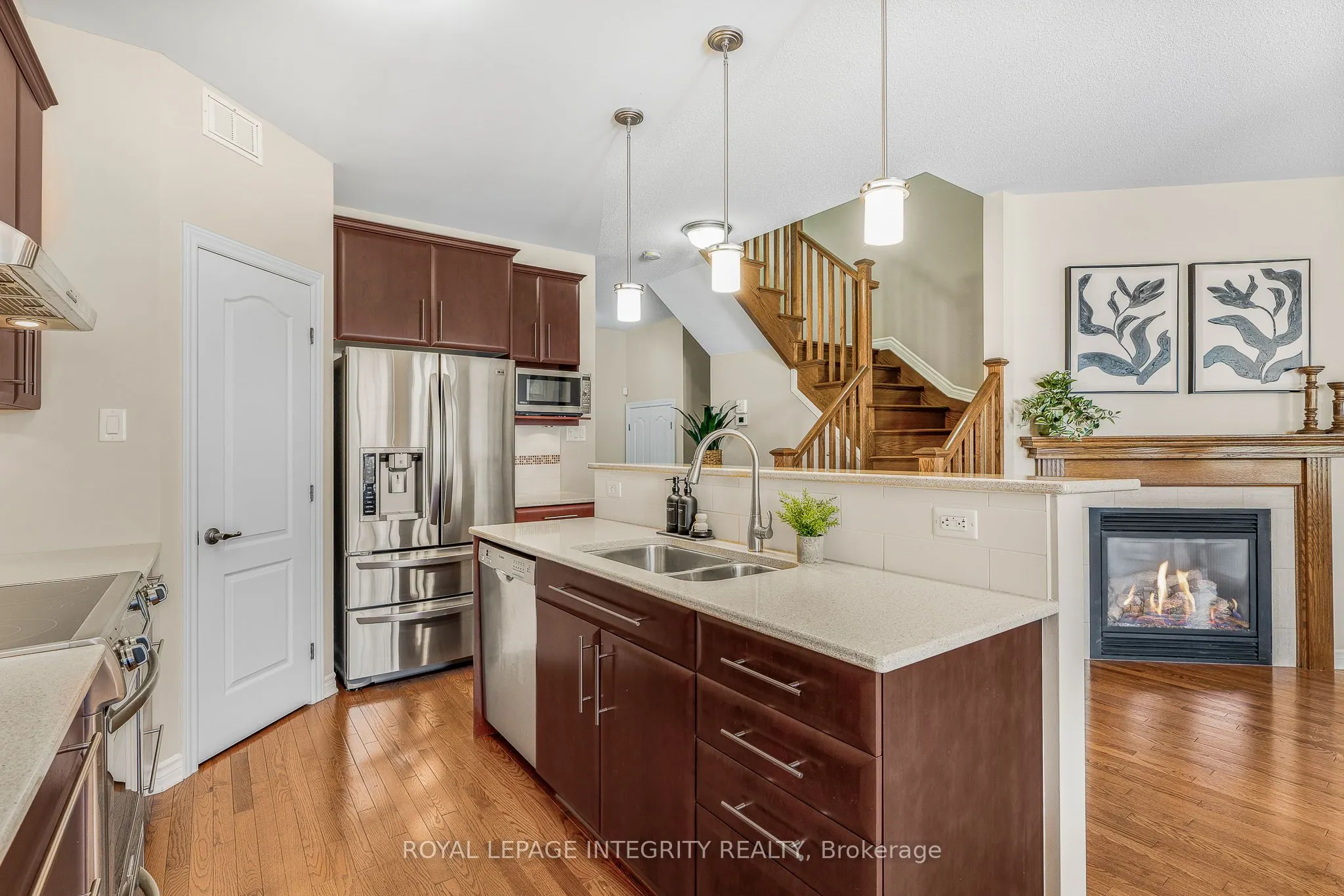 532 Rochefort Circle