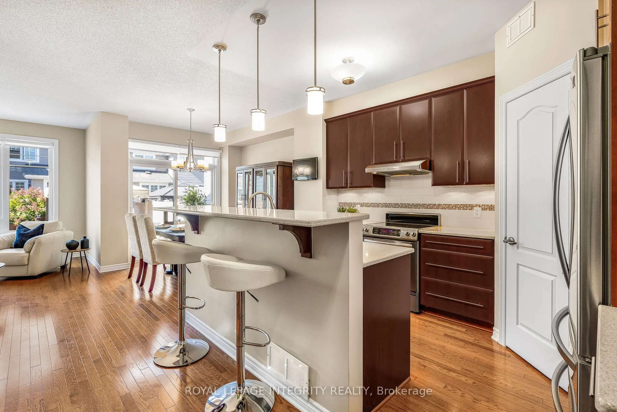 532 Rochefort Circle