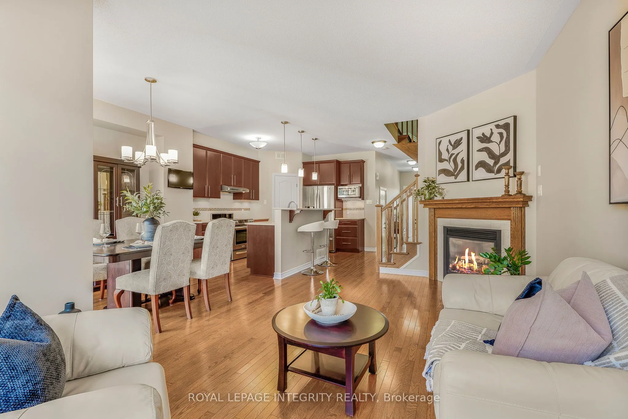 532 Rochefort Circle