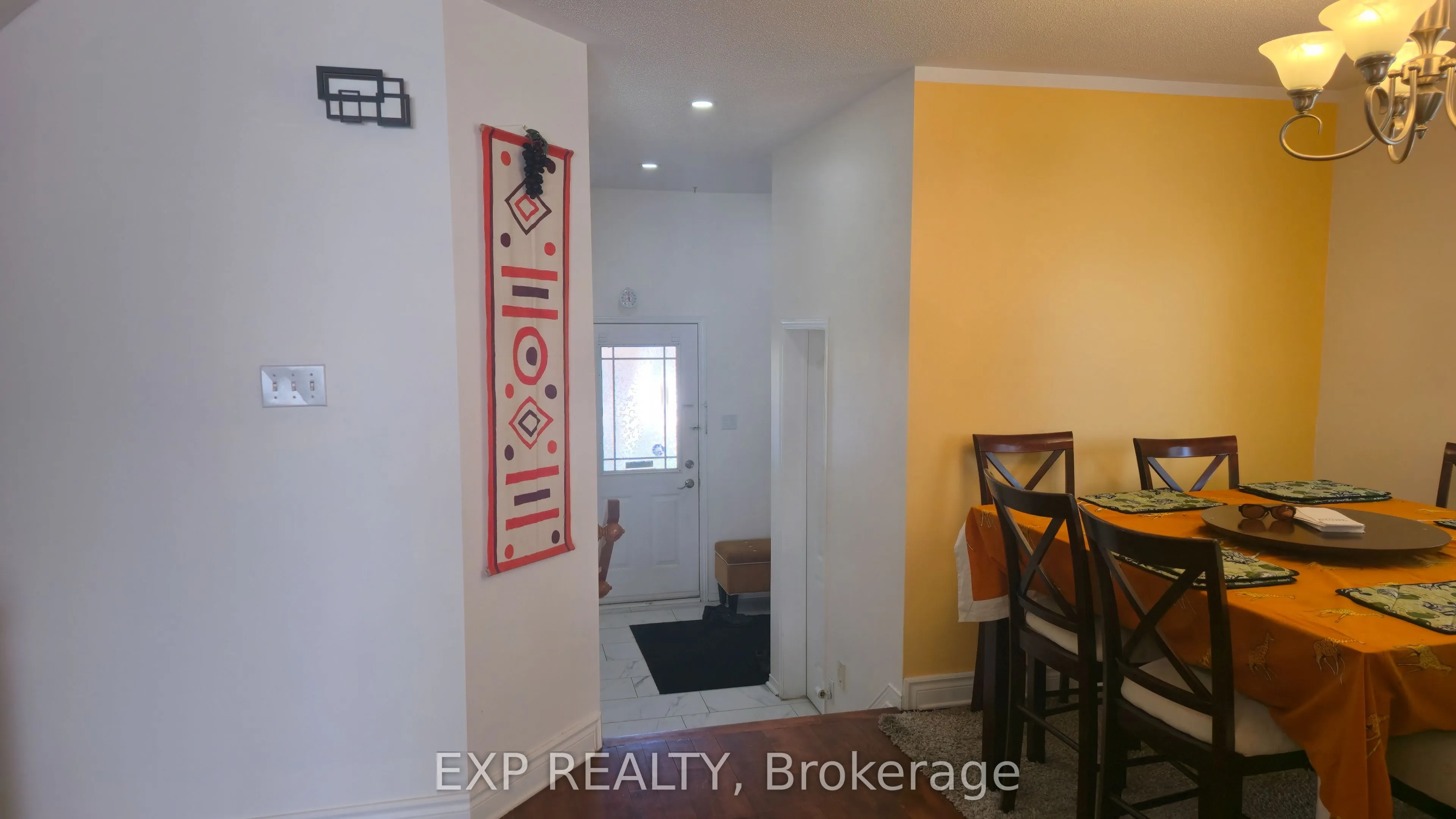 1052 CANDLEWOOD Street