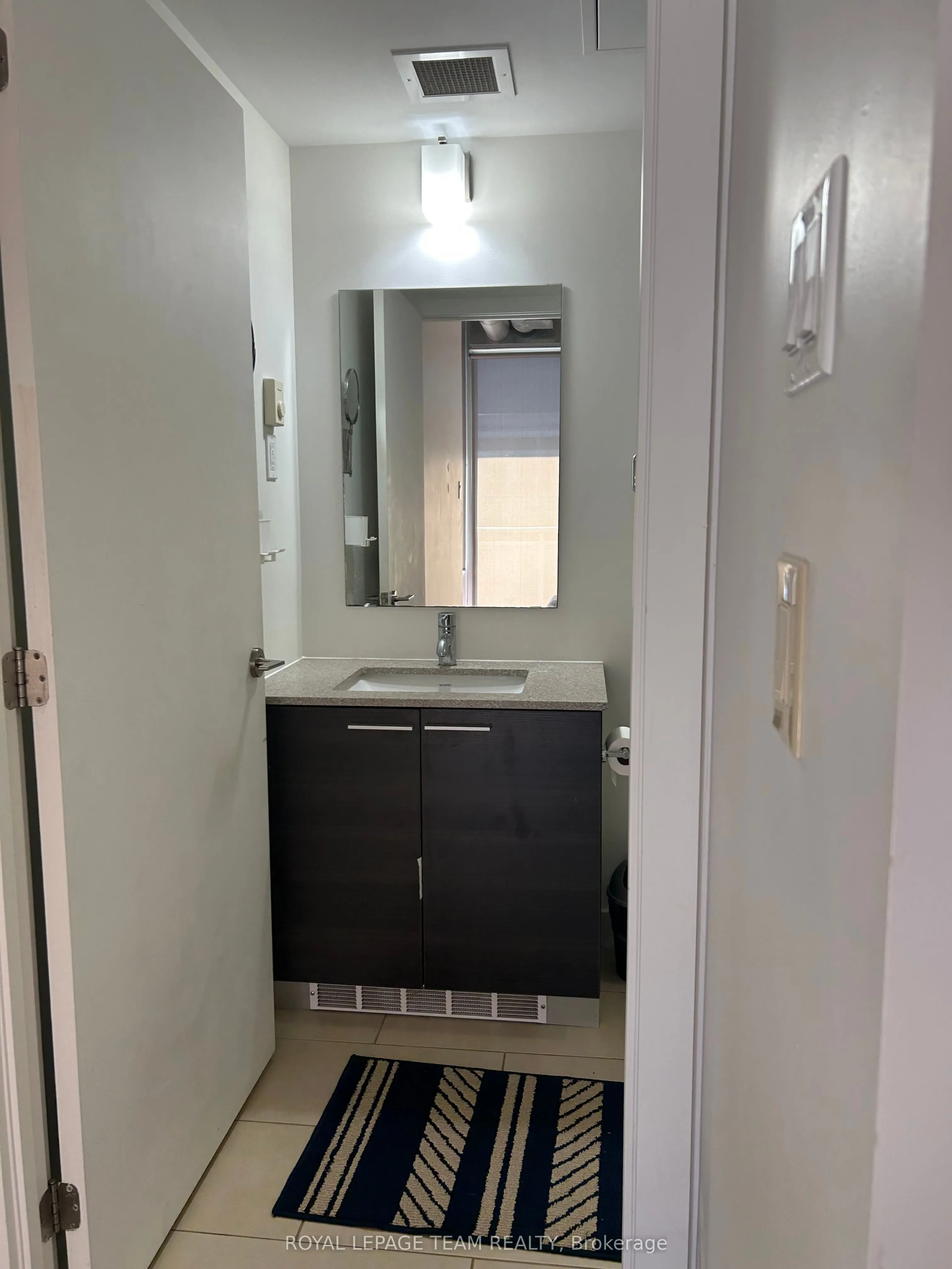 349 MCLEOD Street, #820