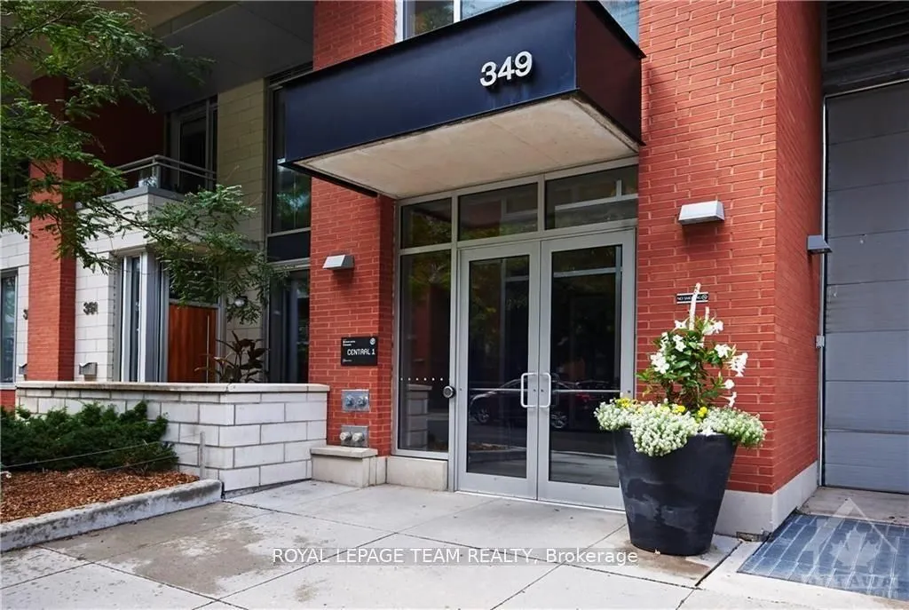 349 MCLEOD Street, #820
