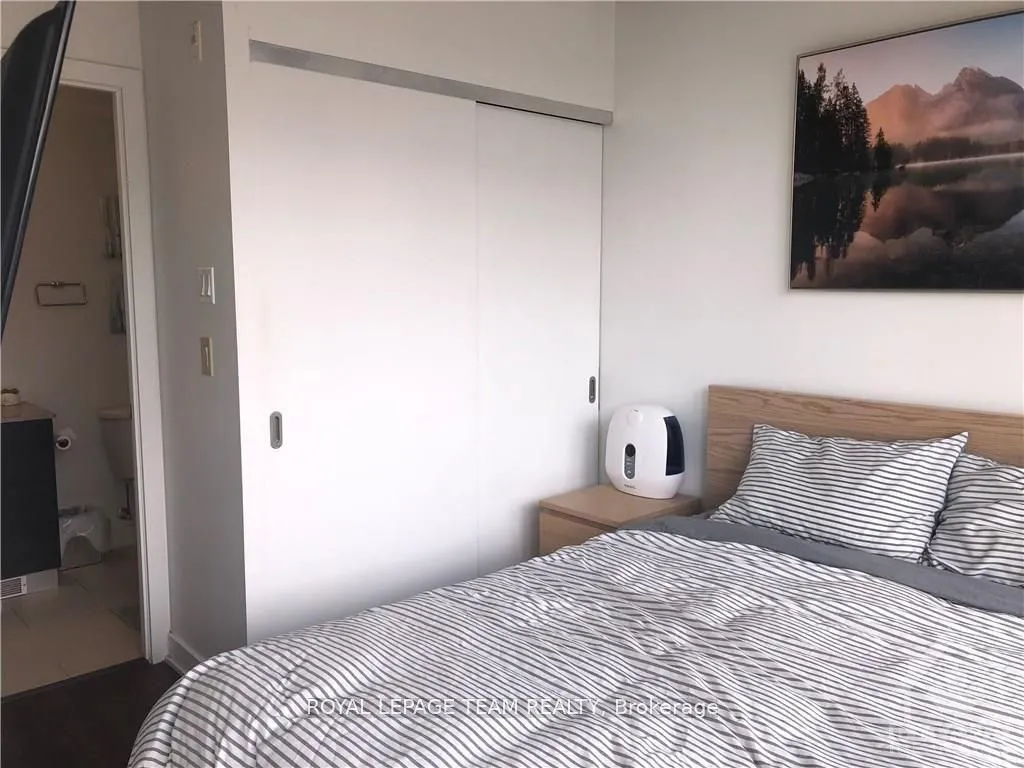 349 MCLEOD Street, #820
