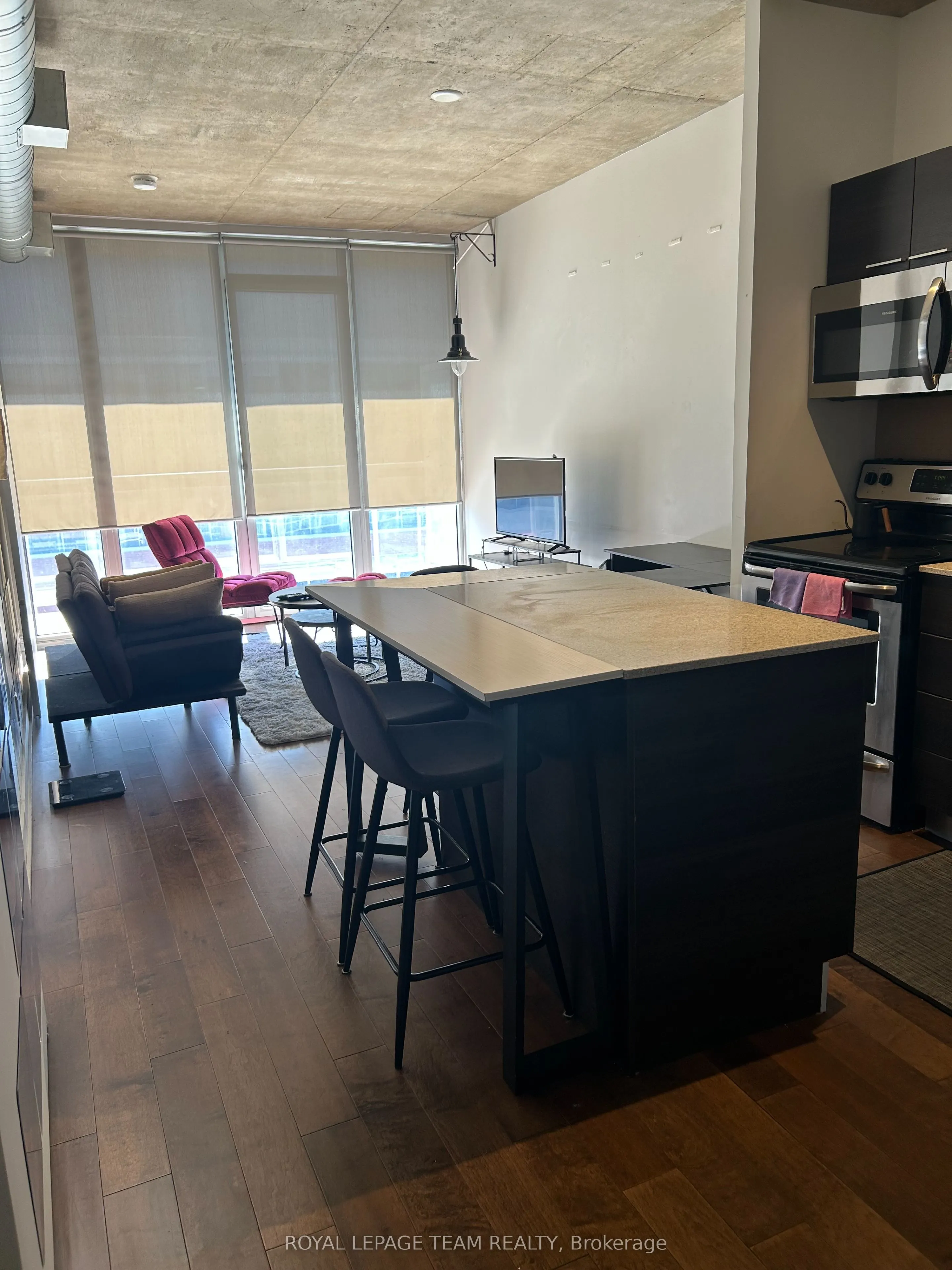 349 MCLEOD Street, #820