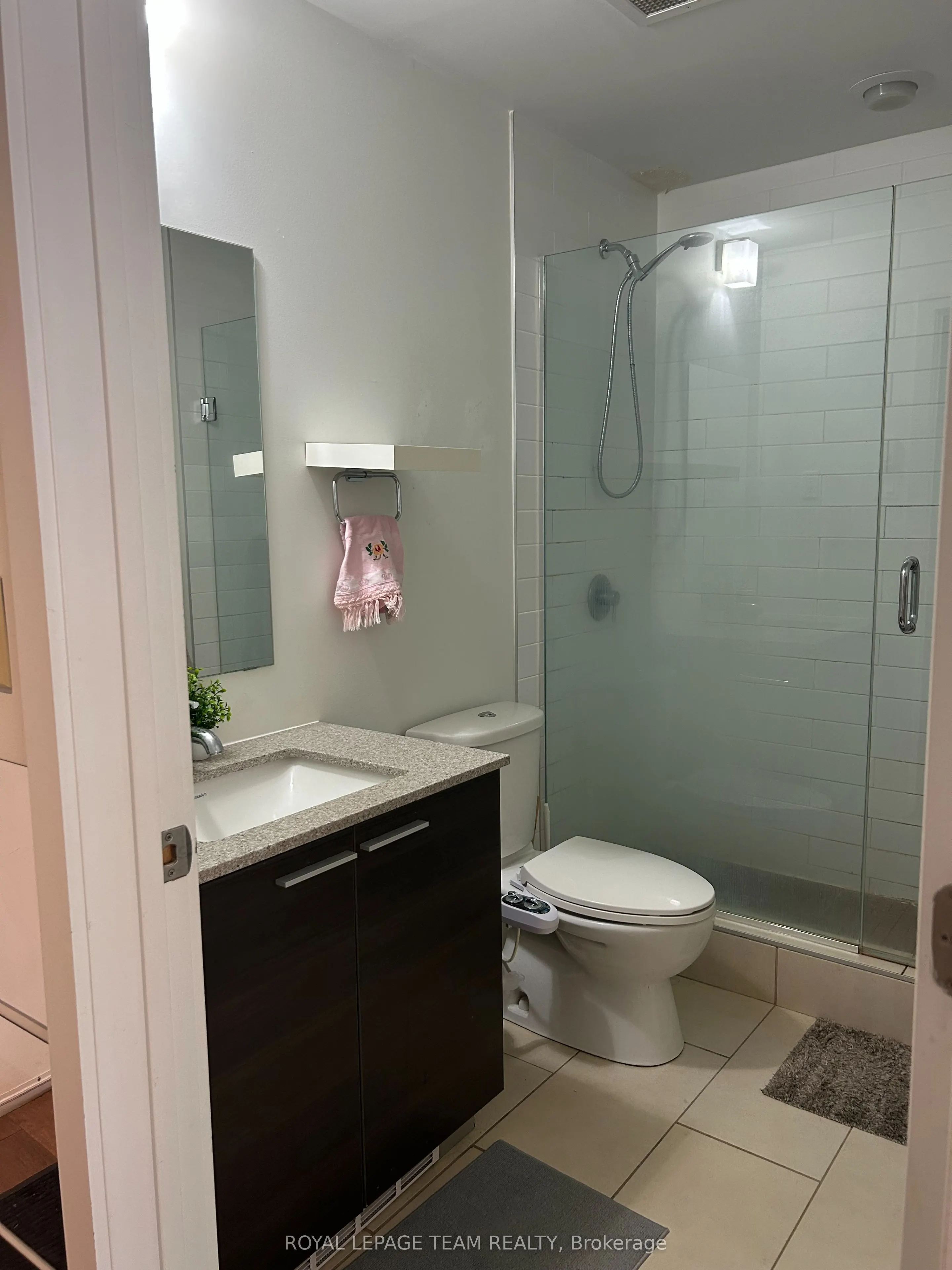 349 MCLEOD Street, #820