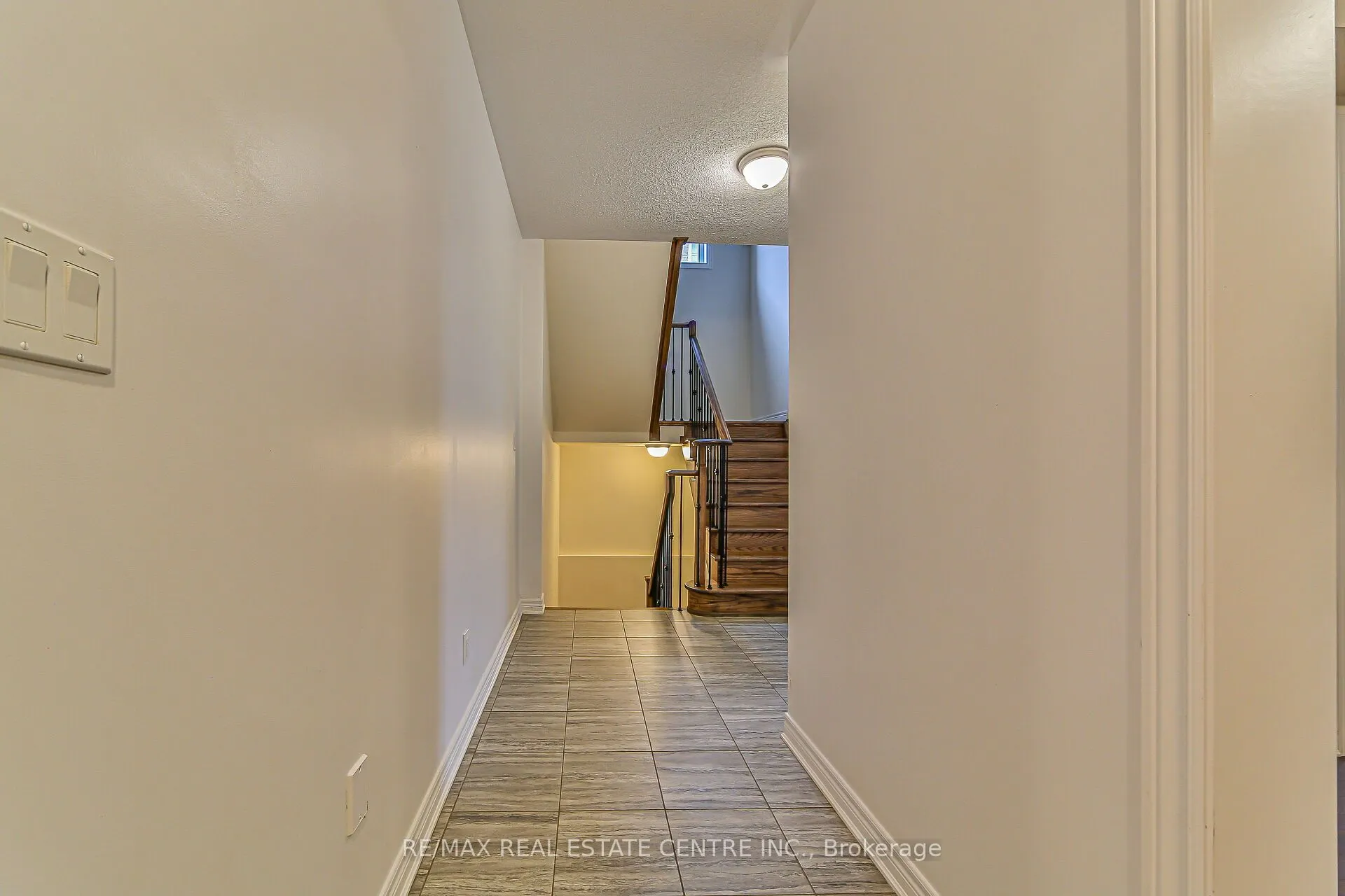 85 Homestead Way