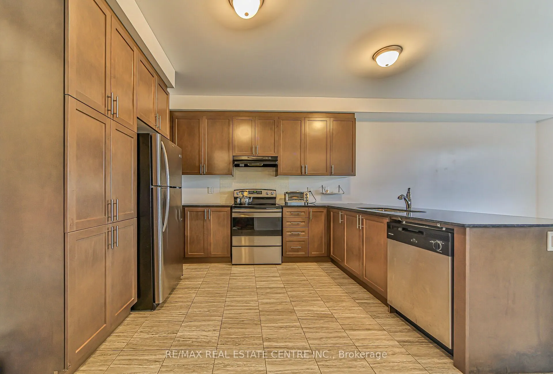 85 Homestead Way