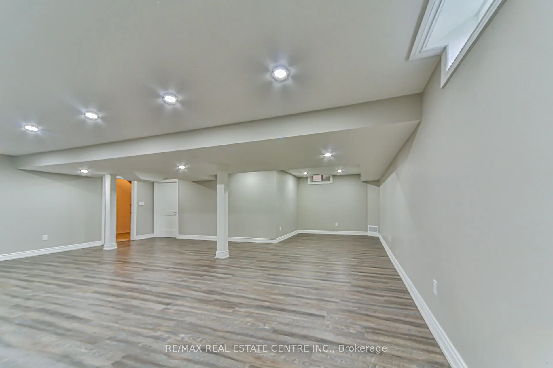 85 Homestead Way