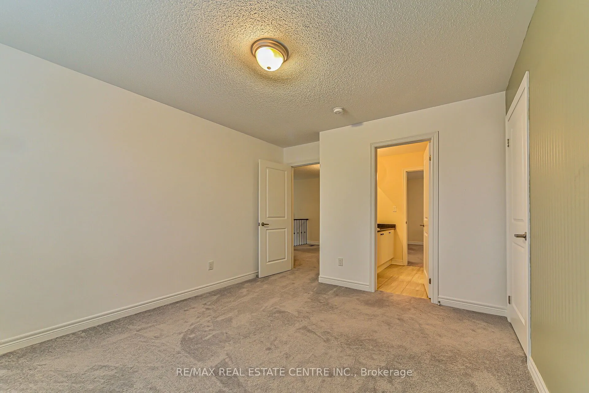 85 Homestead Way