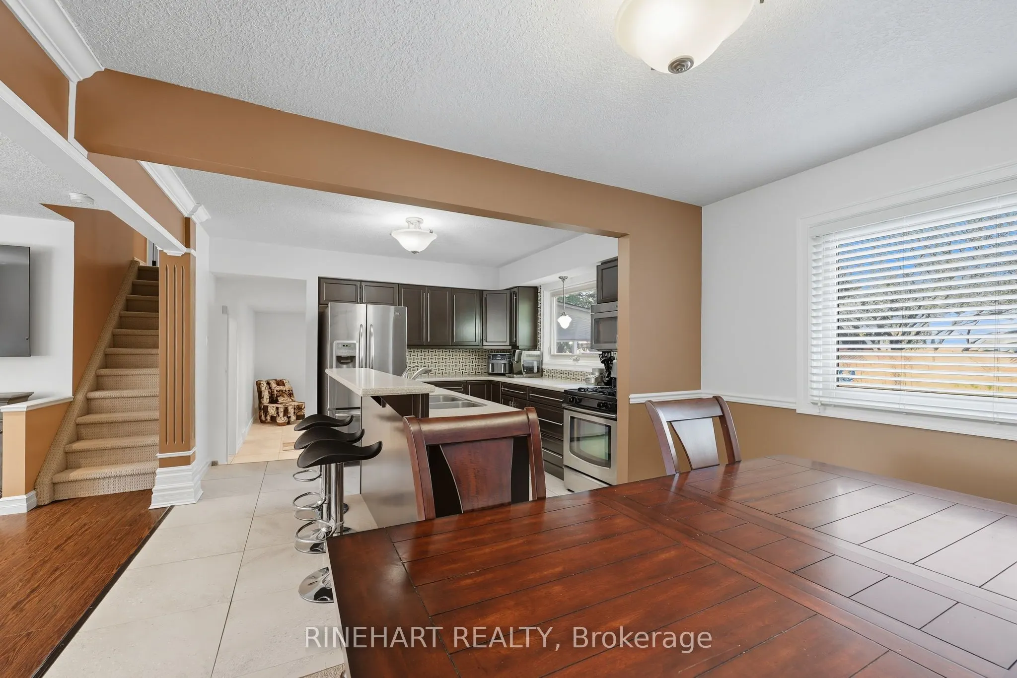 10 Alayne Crescent