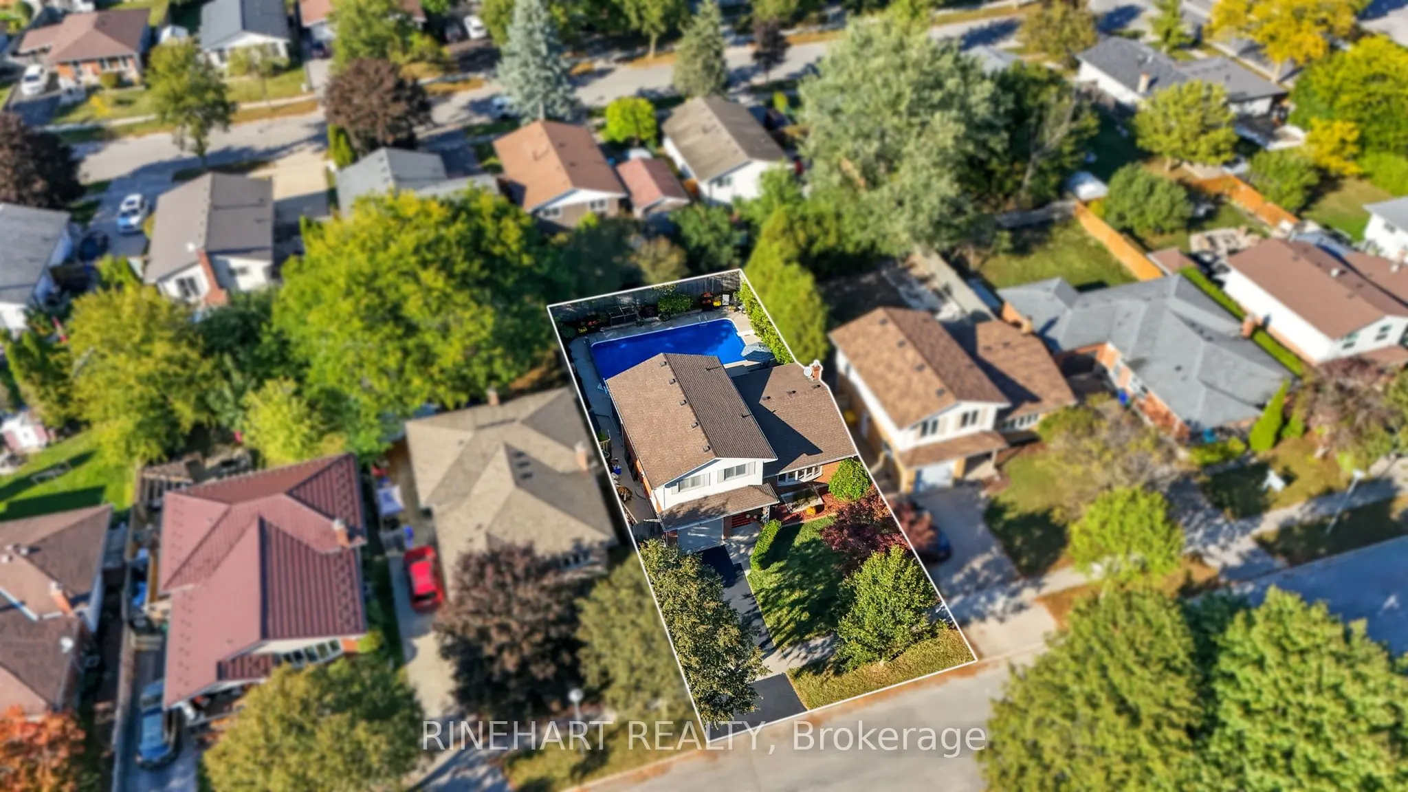 10 Alayne Crescent