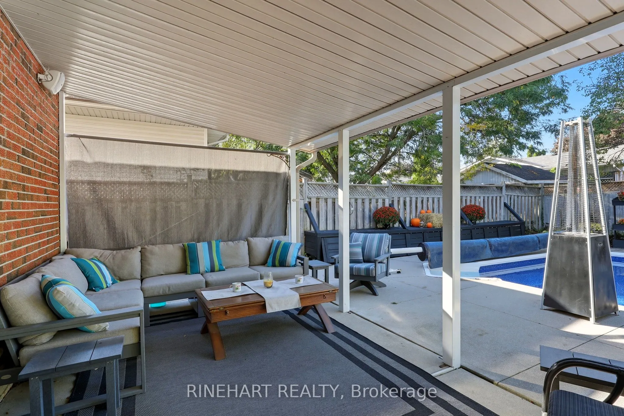 10 Alayne Crescent