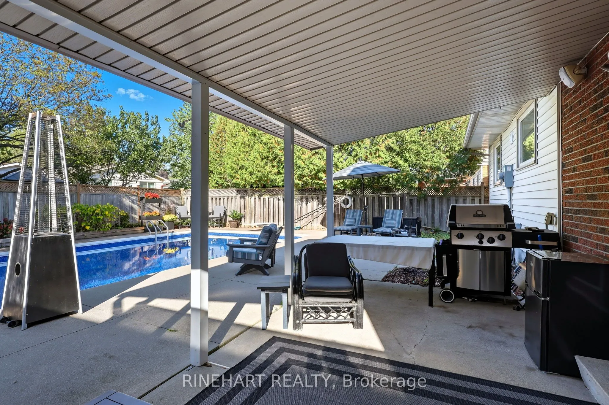 10 Alayne Crescent