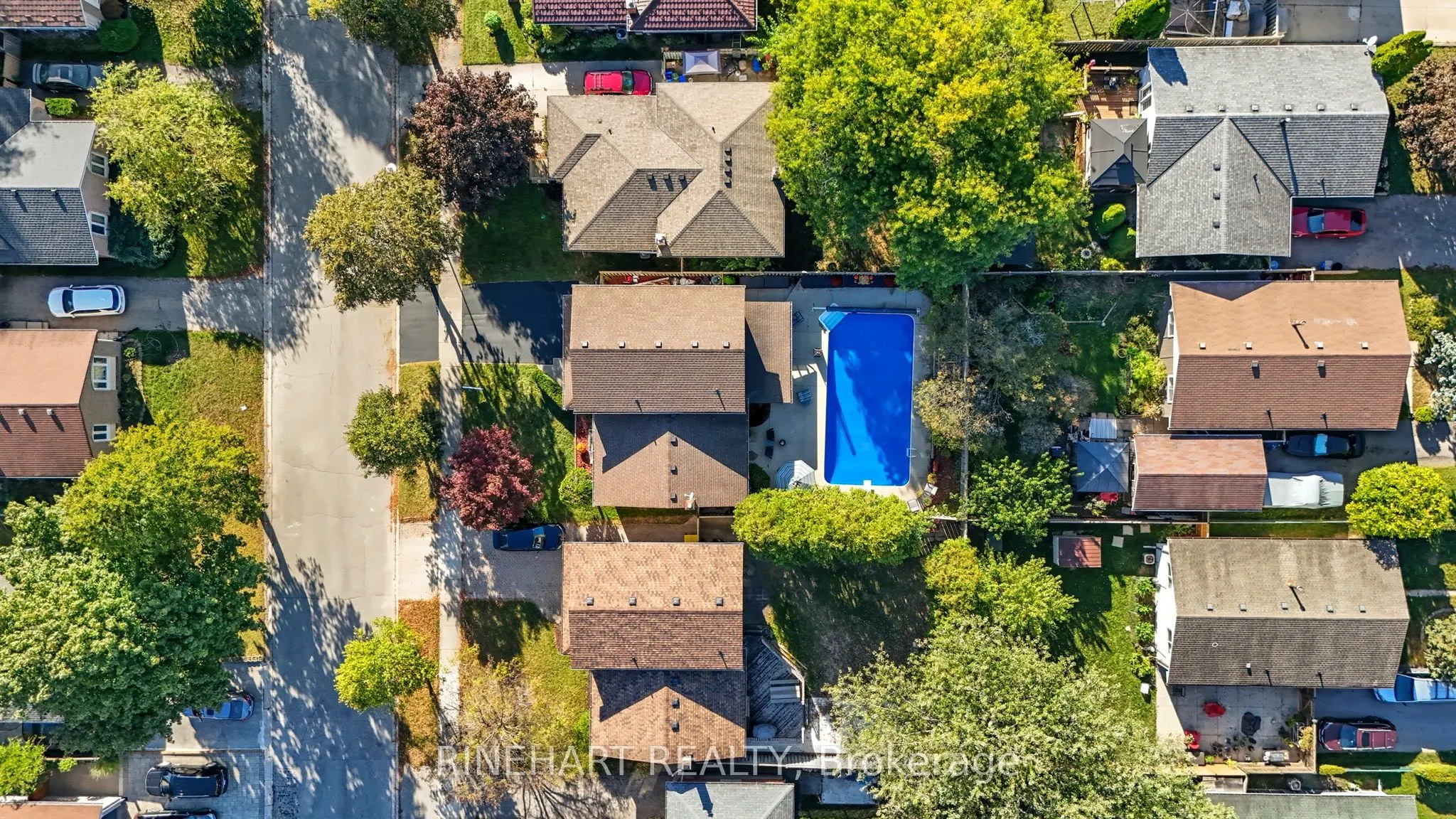 10 Alayne Crescent
