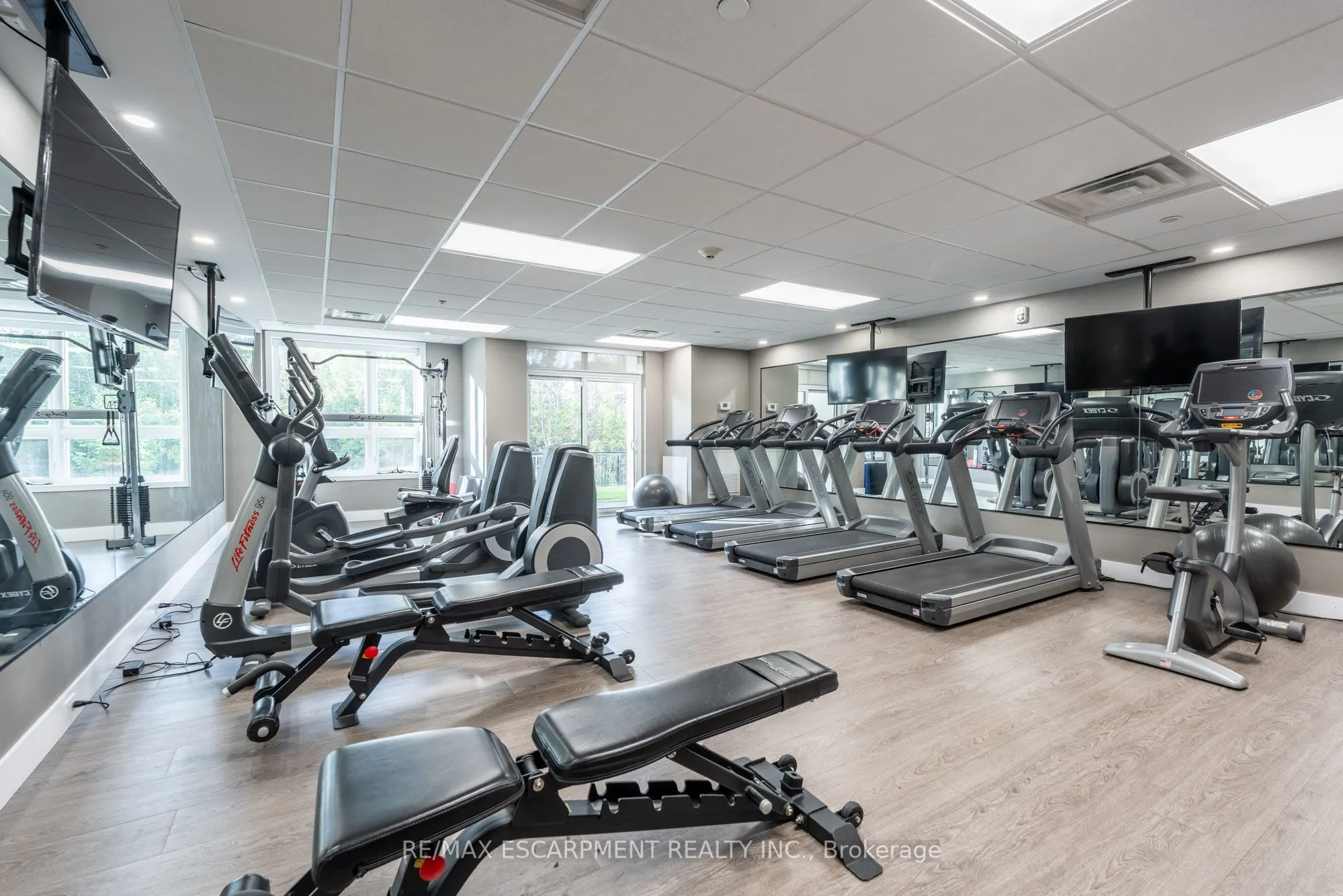 125 Shoreview Place, #509