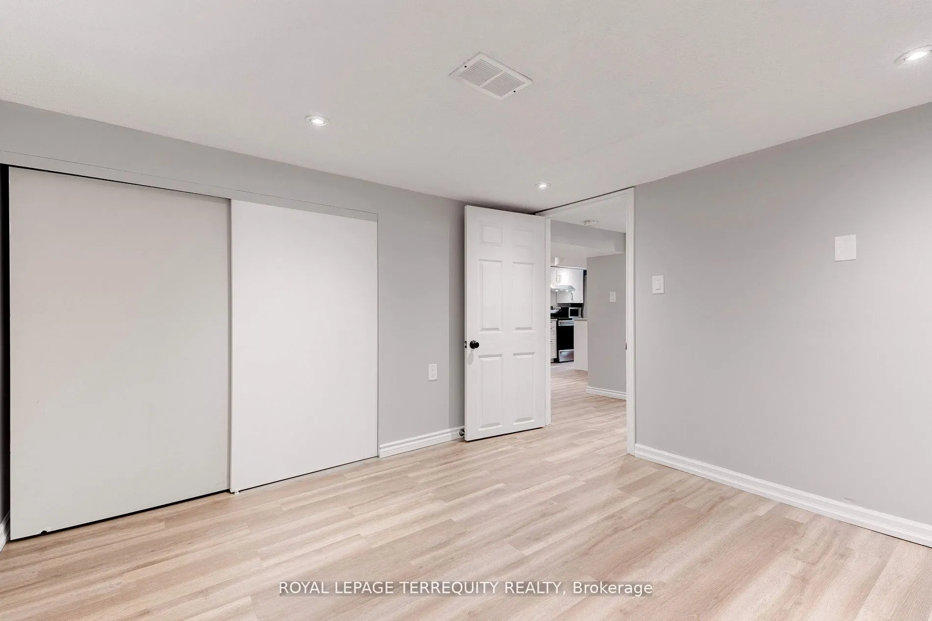 739 Upper Gage Avenue