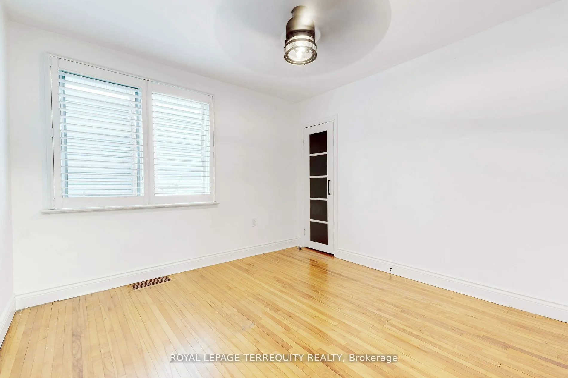 739 Upper Gage Avenue