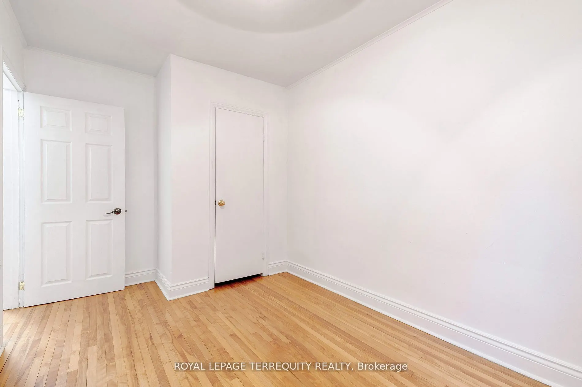 739 Upper Gage Avenue