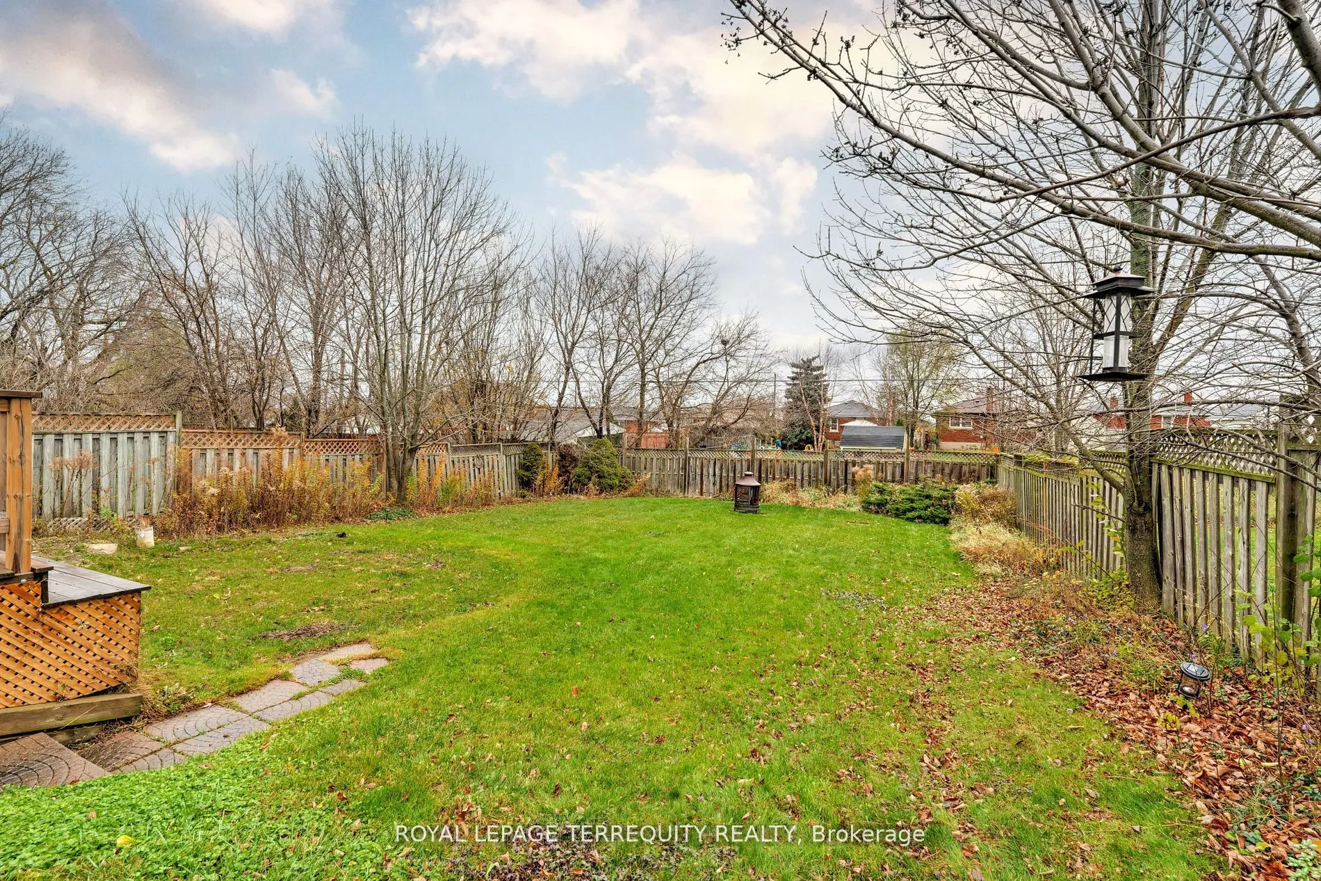 739 Upper Gage Avenue
