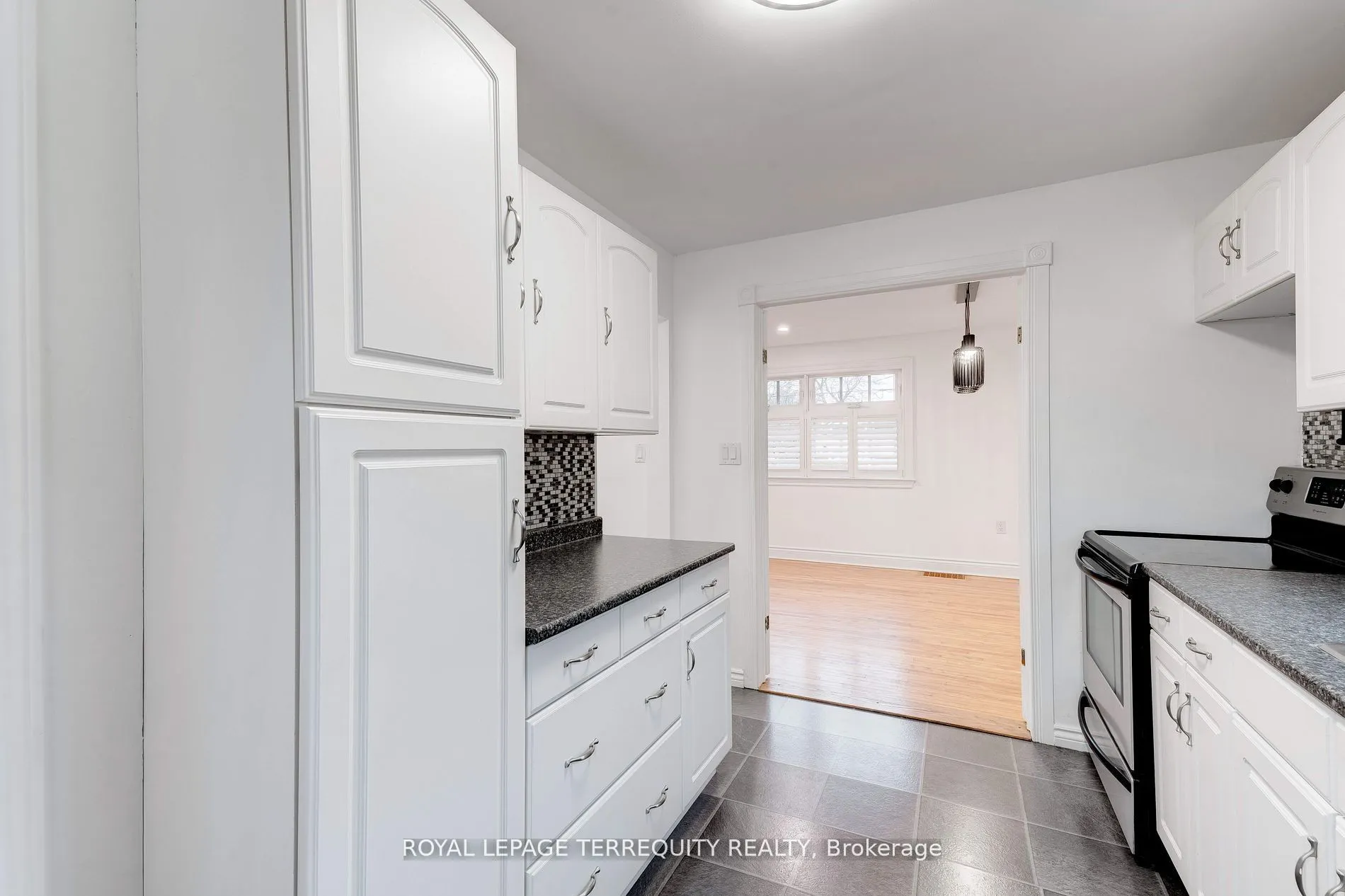 739 Upper Gage Avenue