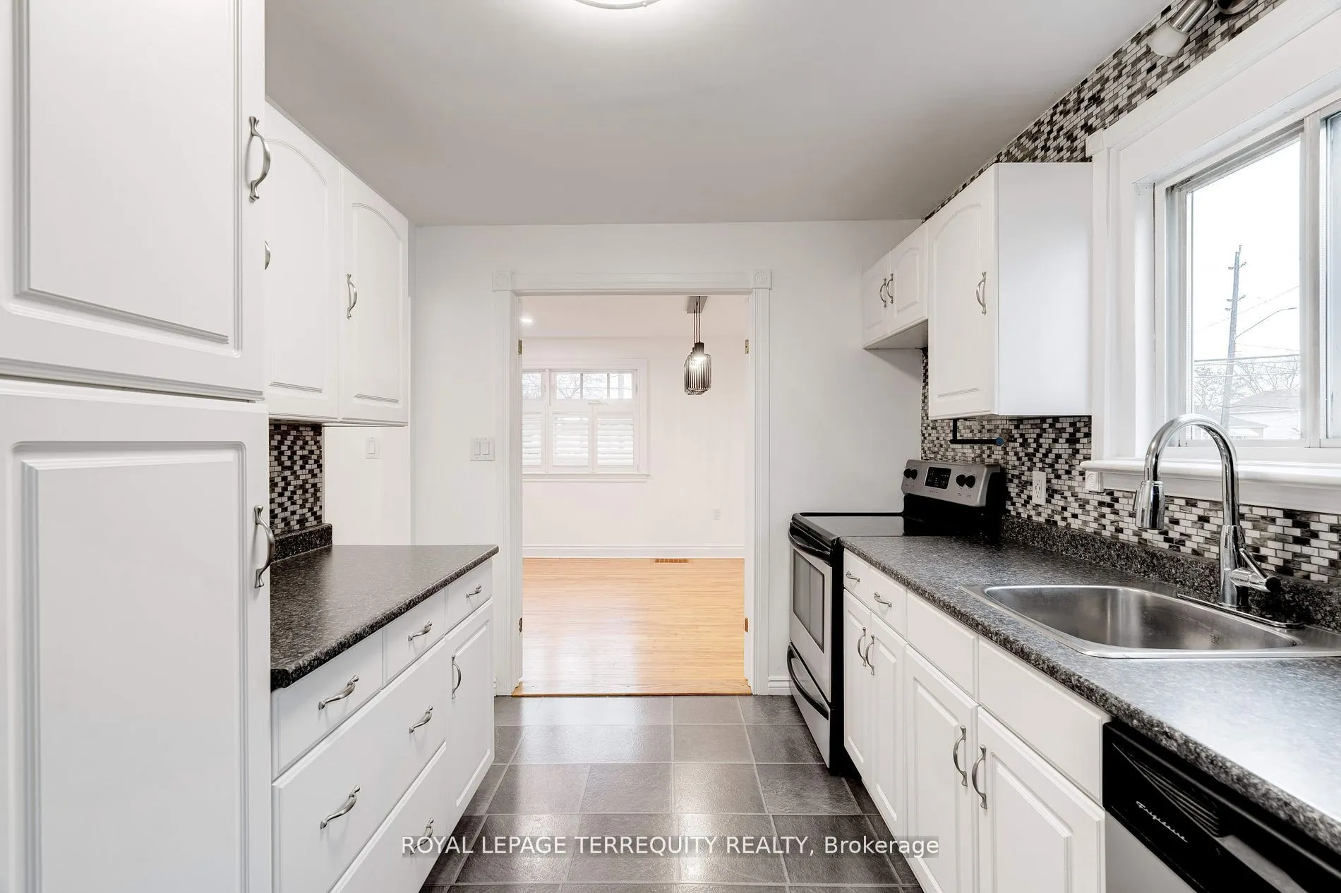 739 Upper Gage Avenue