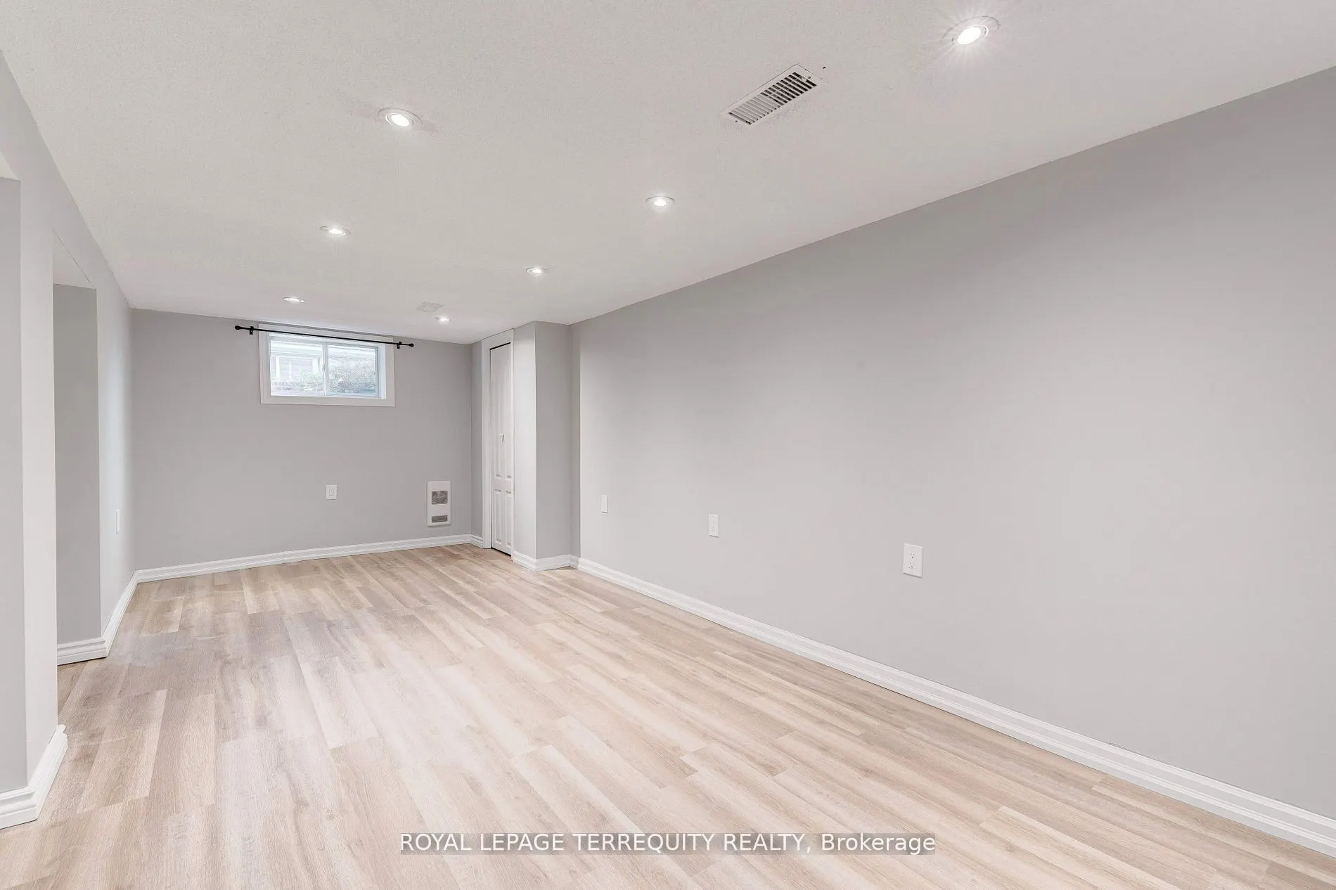 739 Upper Gage Avenue