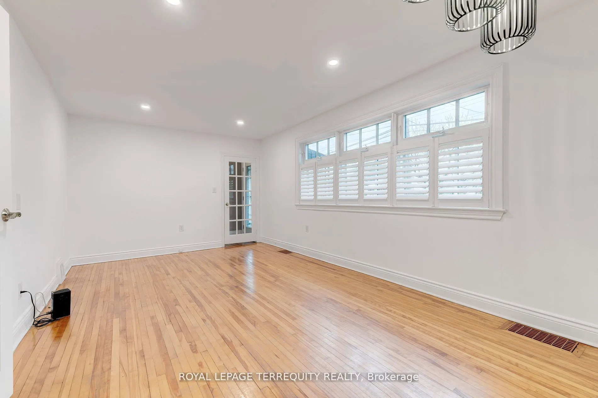 739 Upper Gage Avenue